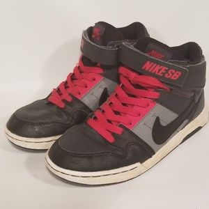 Nike Sb black red grey mid top sneakers shoes